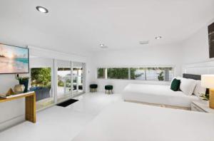 Postel nebo postele na pokoji v ubytování Villa Zenora + 40 fotografií