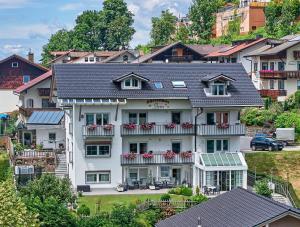 Το κτήριο όπου στεγάζεται  ο ξενώνας