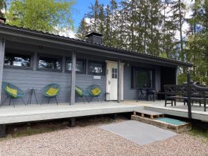 Budova, kde se chata nachází