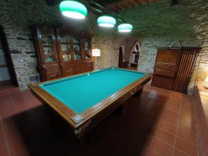 Biliár nebo kulečník v ubytování CoachingHouseWinter