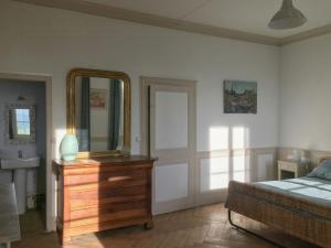 Vannituba majutusasutuses Norman Manor House Near Etretat Cliffs +15 fotot