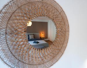 Postel nebo postele na pokoji v ubytování Spacious, stylish & central apartment, Great excursions in surrounding area