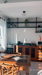 Η κουζίνα ή μικρή κουζίνα στο LOFT do Sonho! +5 φωτογραφίες