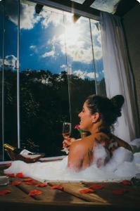 Επισκέπτες που μένουν στο Chalé com jacuzzi