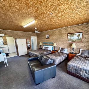 Posezení v ubytování Sunrise Motel