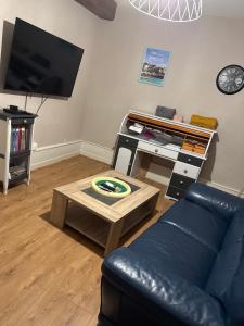 Μια τηλεόραση ή/και κέντρο ψυχαγωγίας στο Gîte Du Centre