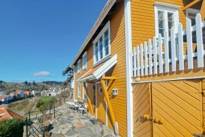 Budova, kde se prázdninový dům nachází