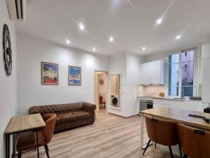 Η κουζίνα ή μικρή κουζίνα στο Jules Ferry Monaco