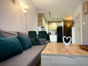 Η κουζίνα ή μικρή κουζίνα στο Prywatny Parking Cozy Place by Rentoom +10 φωτογραφίες