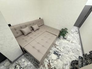 Et opholdsområde på Квартира 1 комнатный