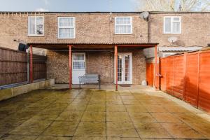 Το κτήριο όπου στεγάζεται  το διαμέρισμα