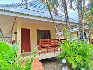 Κήπος έξω από το Cocoloco bungalow