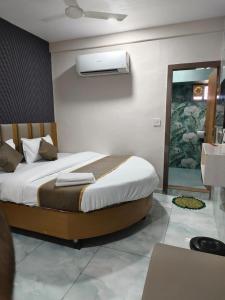 Gallery image of Hotel Metro in Himatnagar