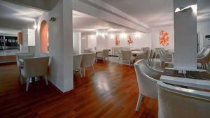 Χώρος καθιστικού στο Jasmine Court Hotel Central Beachfront Location ! +26 φωτογραφίες