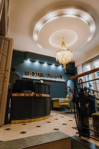 Ο χώρος του λόμπι ή της ρεσεψιόν στο Hotel Piano