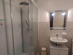 Et badeværelse på Le gite communal + 5 billeder