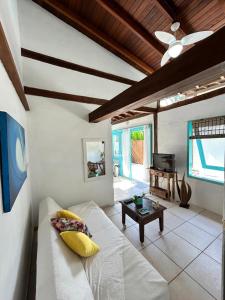 Μια τηλεόραση ή/και κέντρο ψυχαγωγίας στο Zeisa House +8 φωτογραφίες