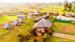 Φωτογραφία από το άλμπουμ του Dinkoeng Tented Camp & Adventure σε Witsieshoek