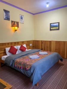 Φωτογραφία από το άλμπουμ του Cabin 8 Jibhi σε Jibhi