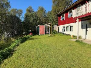 Κήπος έξω από το Modern Apartment in Nature Mountain Views & Peaceful Setting