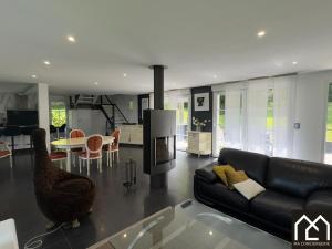 Χώρος καθιστικού στο L'Echapée Belle du Mont Lambert