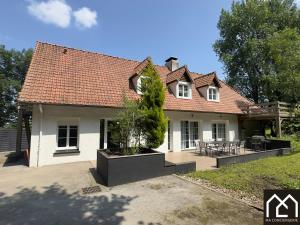 Το κτήριο όπου στεγάζεται  η παραθεριστική κατοικία