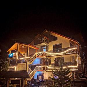 Το κτήριο όπου στεγάζεται  το δωμάτιο σε οικογενειακή κατοικία