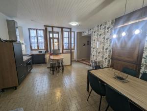 Kuchyň nebo kuchyňský kout v ubytování Gite du grand duc