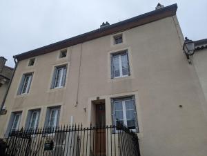 Budova, kde se prázdninový dům nachází