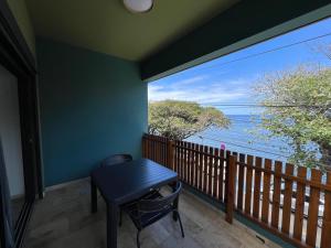 Φωτογραφία από το άλμπουμ του Ecrin de mer Marie - studio de charme vue mer σε Maison Henou