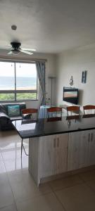 Kuchyň nebo kuchyňský kout v ubytování Afsaal Sea view apartments