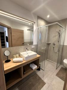 Ένα μπάνιο στο The HIDDEN Apartment