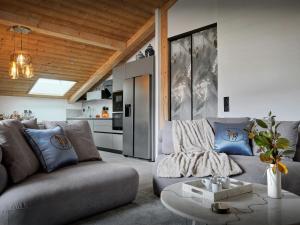 Η κουζίνα ή μικρή κουζίνα στο Coco Chatel - OVO Network