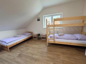 Postel nebo postele na pokoji v ubytování Sleep & Go Czech Republic - Korycany + 10 fotografií