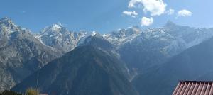 Phong cảnh thiên nhiên gần chỗ nghỉ nhà dân