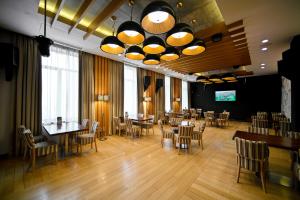 Un televizor și/sau centru de divertisment la Ararat Resort Tsaghkadzor