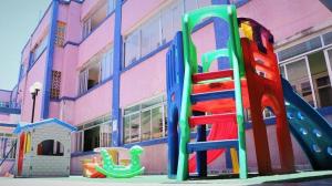 Ο χώρος παιχνιδιού για παιδιά στο Colônia de Férias da Federação Têxtil do Estado de São Paulo