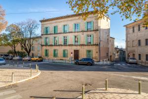 Nabolaget omkring lejligheden eller i nærheden