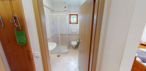 O baie la Cozy Nook, Zreče +17 fotografii