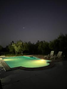 Swimmingpoolen hos eller tæt på Quinta Santiago