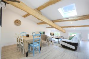 Χώρος καθιστικού στο Confort & espace avec climatisation - T4 central +32 φωτογραφίες