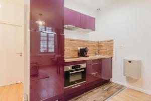 Kuchyň nebo kuchyňský kout v ubytování Lille Centre - Nice and functional ap.