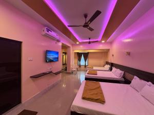 Μια τηλεόραση ή/και κέντρο ψυχαγωγίας στο Sivamurugan residency