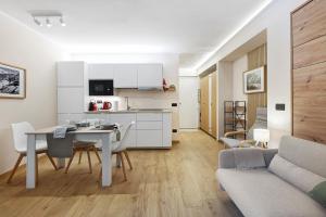 Η κουζίνα ή μικρή κουζίνα στο Madesimo Ski Suite