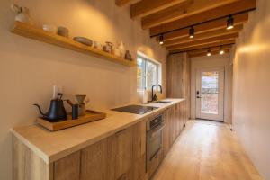 Η κουζίνα ή μικρή κουζίνα στο The Primrose +17 φωτογραφίες