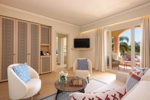 Una televisión o centro de entretenimiento en Almar Timi Ama Villasimius