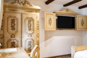 Μια τηλεόραση ή/και κέντρο ψυχαγωγίας στο Gradina Snagov