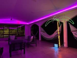 Fotografie z fotogalerie ubytování Pool • Resort Access • Game Room • Fire Pit v destinaci Los Cóbanos + 43 fotografií