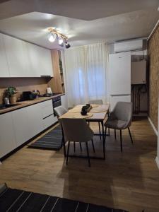 Køkken eller tekøkken på ALiVA Stay Apartment