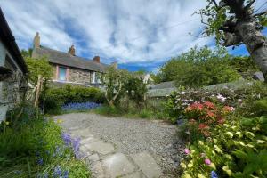 Κήπος έξω από το Feather Bed Cottage - Close to Coast, Lakes and Fells